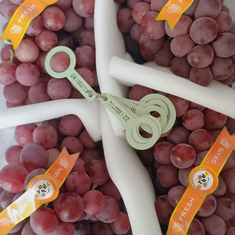 កសិដ្ឋានដែលបានជ្រើសរើស Fresh Red Globe Grapes
